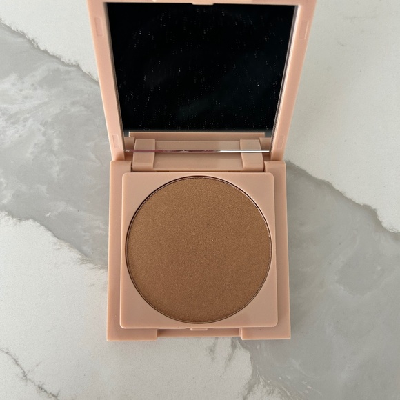 Persona Del Mar Cali Glow Highlighter - Picture 4 of 4